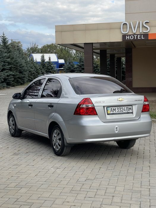 Chevrolet Aveo 1.5 автомат газ/бензин T250