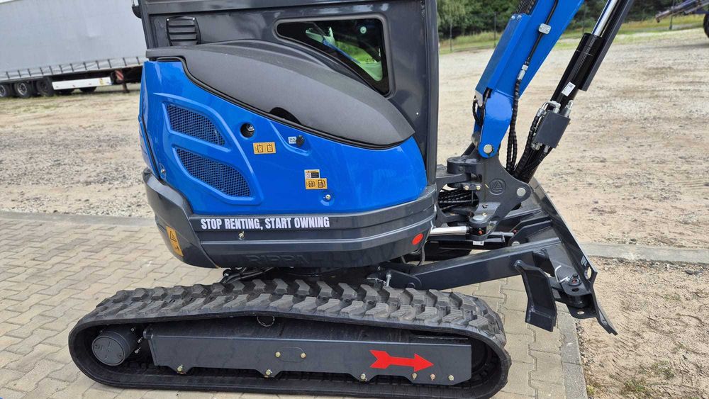 RIPPA R22 PRO – minikoparka z osprzętem opcjonalnym