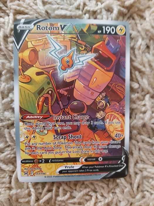 Carta Pokémon-Rotom V