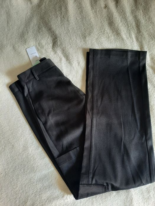 Spodnie loose high waist