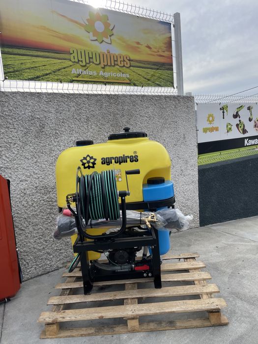 Pulverizador de trator 200 littos