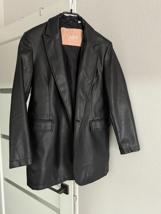 Шкіряний жакет розмір S M