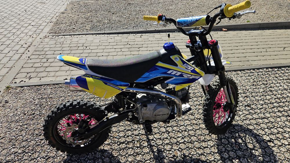 Motor Pitbike cross MRF120 9KM dużo dodatków