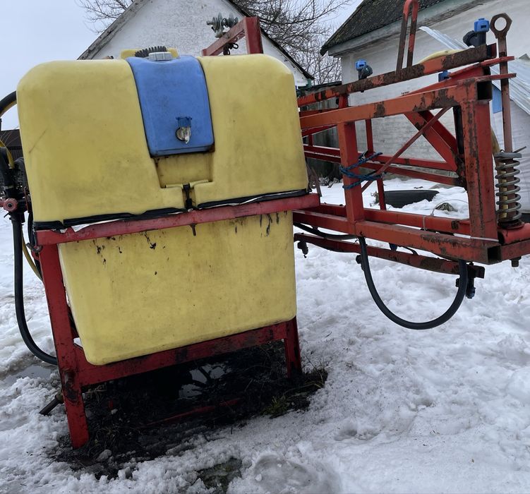 Оприскувач 800л