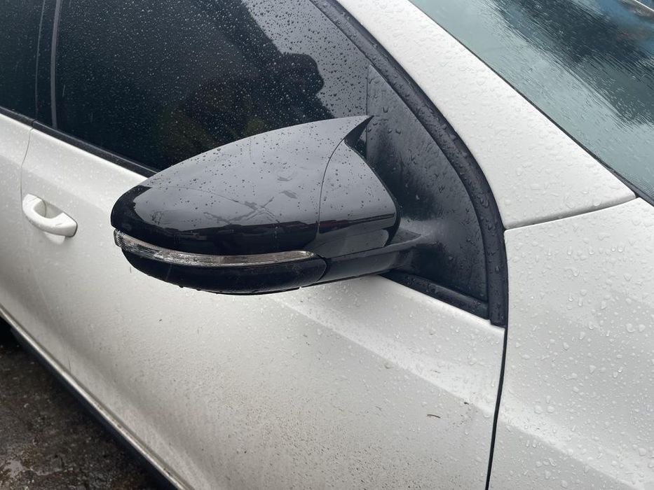 Volkswagen Touran 2010-2015 Накладки на зеркала BMW-style (2 шт)