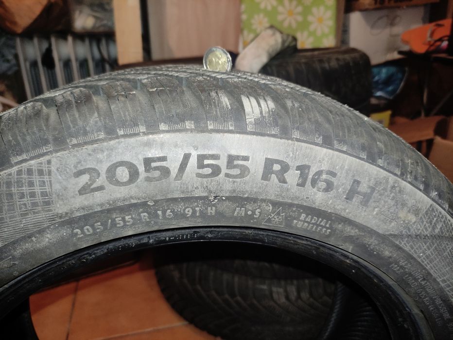 Peneus usados com poucos kms