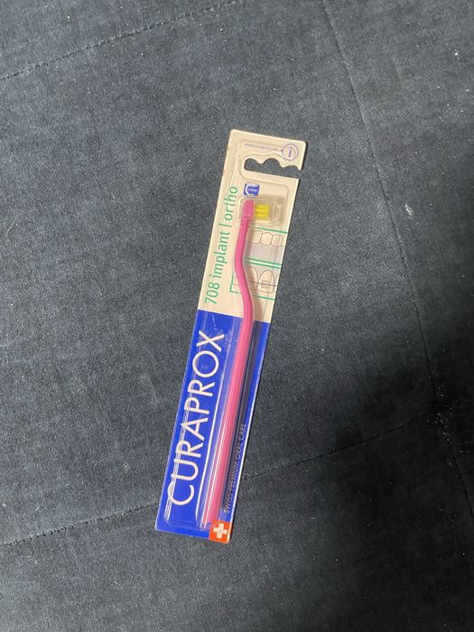 Зубна щітка для брекетів