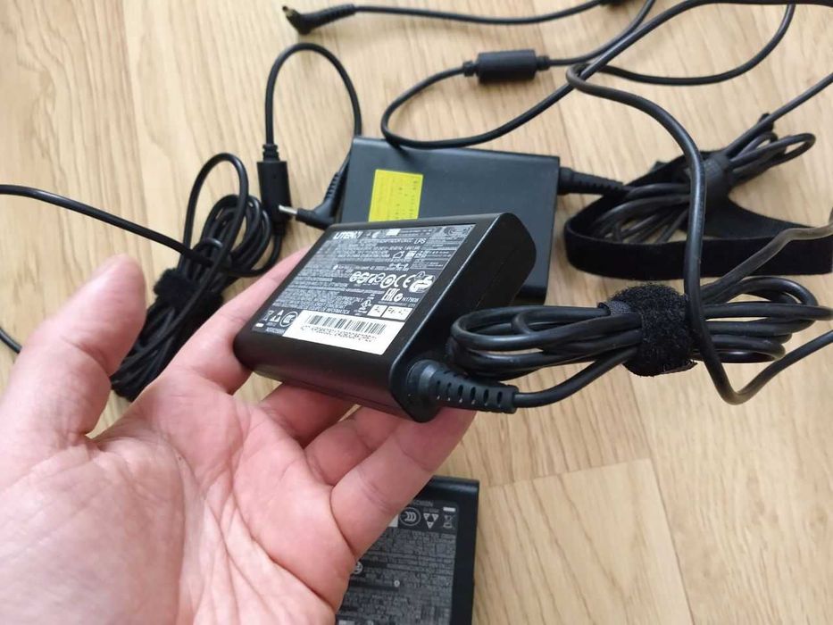 Блок питания Acer 65W 19V-3.42A 3.0x1.1 PA-1650 V3 S3 S5 S7 R7 Switch