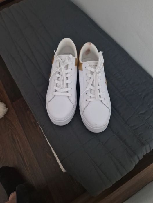 Buty Tommy Hilfiger.