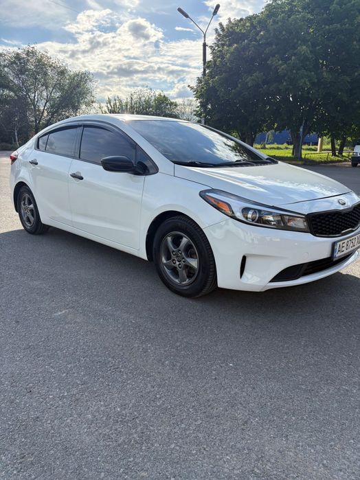 Kia Forte 2017 LX • 2.0 MPI • Отличное состояние, родной пробег.