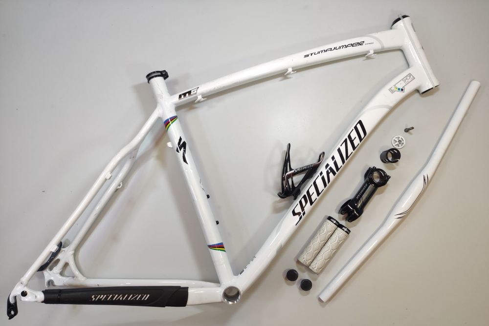 Рама SPECIALIZED Stumpjumper Expert 21"M5 під 26"; хардтейл hardtail