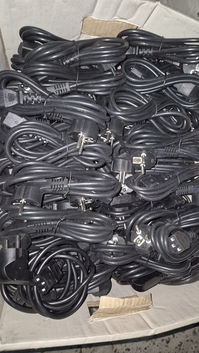 Кабель живлення, мережевий кабель для комп'ютера та різних пристроїв