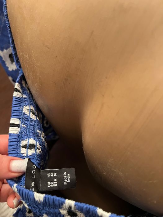 Жіноча блузка красива