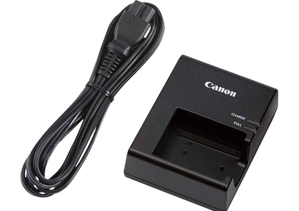 Maquina Fotográfica 600D + Lente 50mm  1 bateria + Carregador