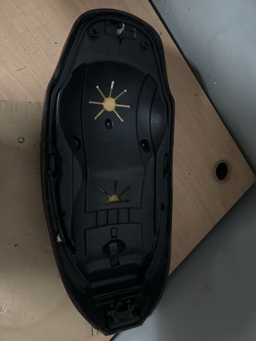 Piaggio Beverly 125/350 Kanapa Fotel siedzenie