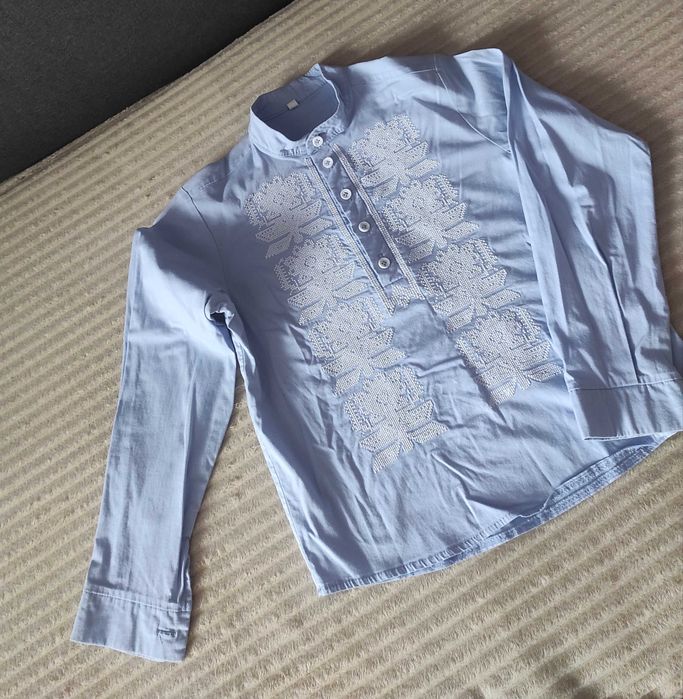 Продам вишиванку на хлопчика