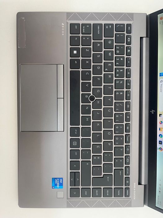 Pc Portatil HP Zbock 14 G8 I7/32GbDDR4/QuadroT500