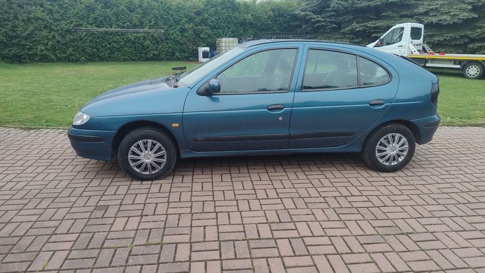 Renault Megane 1,6 benzyna
