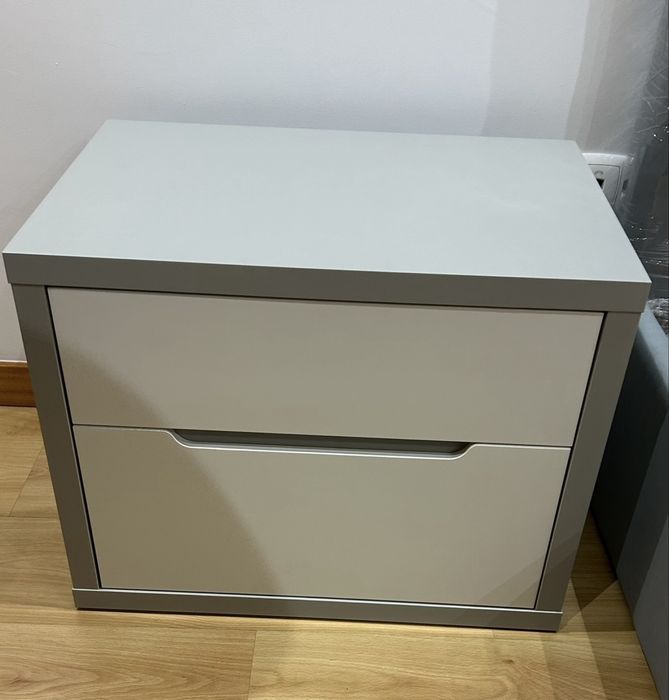 Mobiliário Completo Novo | Cama + Colchão + 2 Mesinhas + Aparador + Consola | Nunca Usado