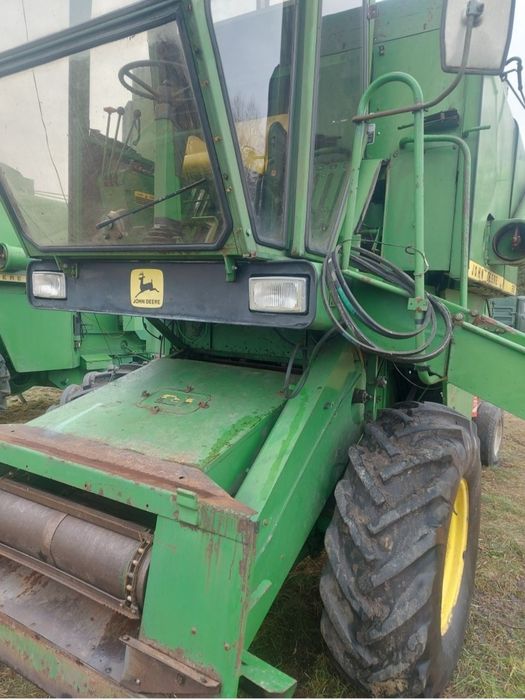 Комбайн Johne Deere 952