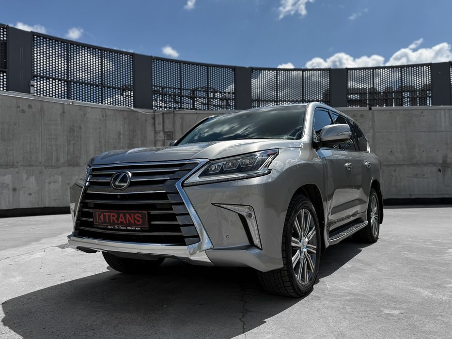 Lexus LX