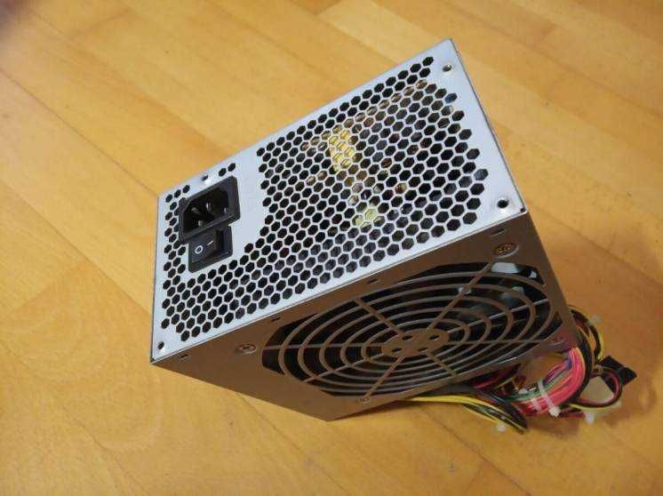 Блок живлення для ПК FSP ATX-350PNR 350W 24+4 pin 120 mm кулер