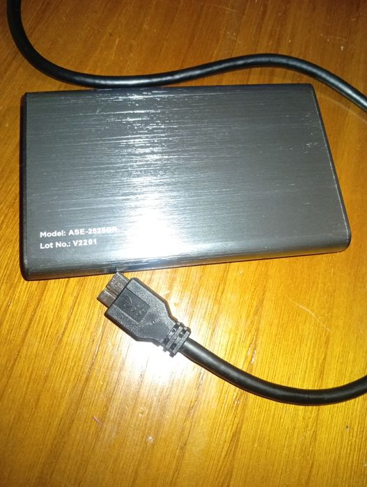 Disco externo com todos os karaokes atualizados (+150€)