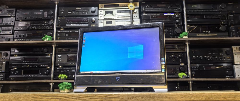 Моноблок Medion P9614/Pentium T4500/Ram 4Gb/HDD 1Tb/Video 512Mb/Win10