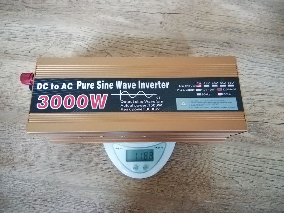 Інвертор, перетворювач напруги 12-220