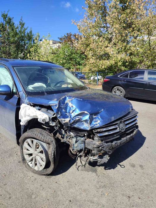 Продаю авто Фольксваген Тігуан ІІ TSI AT (184 к.с.) 4 Motion після аварії.
