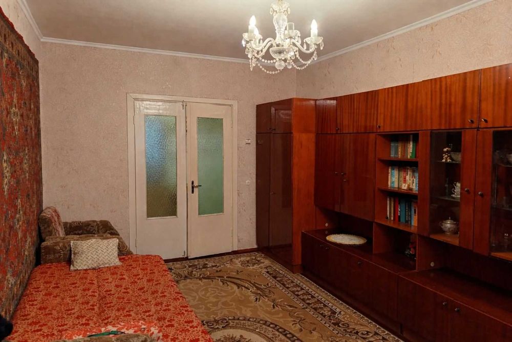 Продам 3х ком.кв. по ул.Покрышева 65 м.кв 5 этаж.