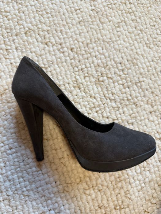 Czółenka szare i brązowe zamsz 40 (dwie pary)