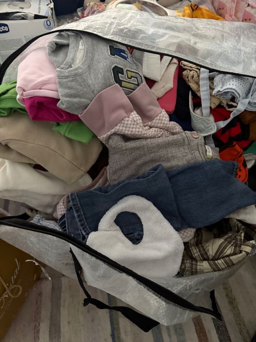 Lote de roupa de bebé e criança (0 meses aos 7 anos) – várias marcas