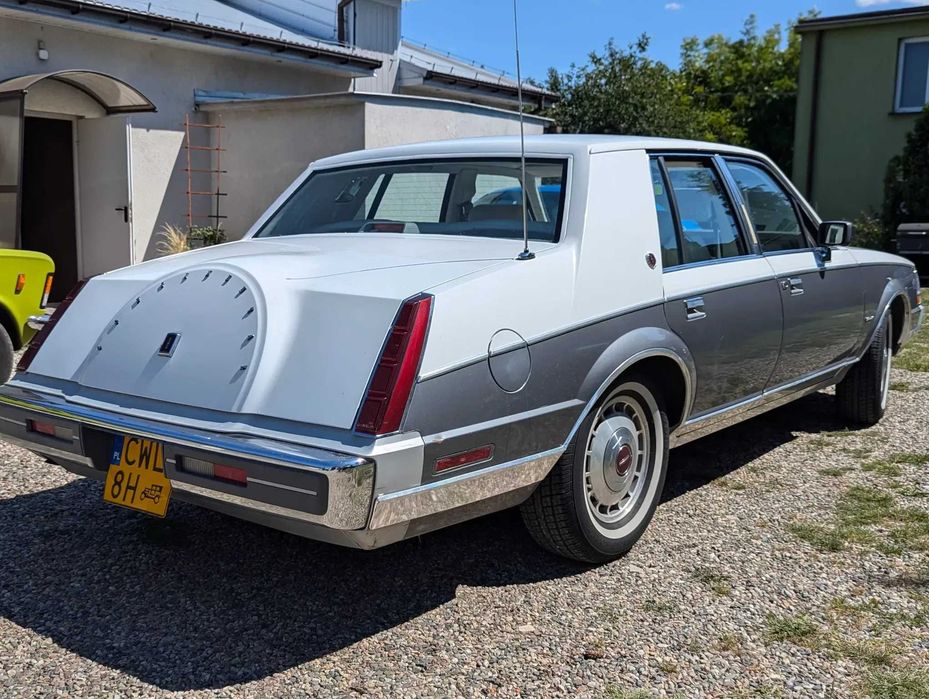 Lincoln Continental Mark VII - 85r, limuzyna