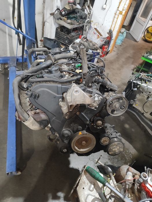 Двигун 2.0 hdi RHX 16клапанний Пежо експерт