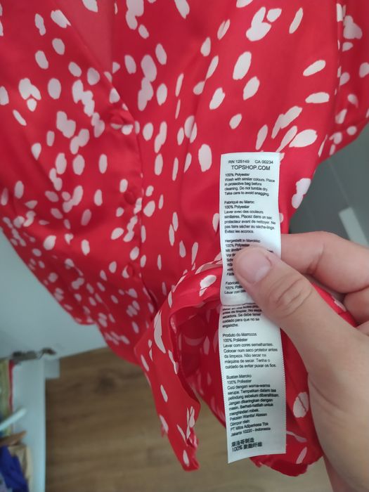 Śliczna bluzka w czerwonym kolorze rozm. 10