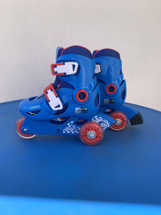 Patins e proteções para criança