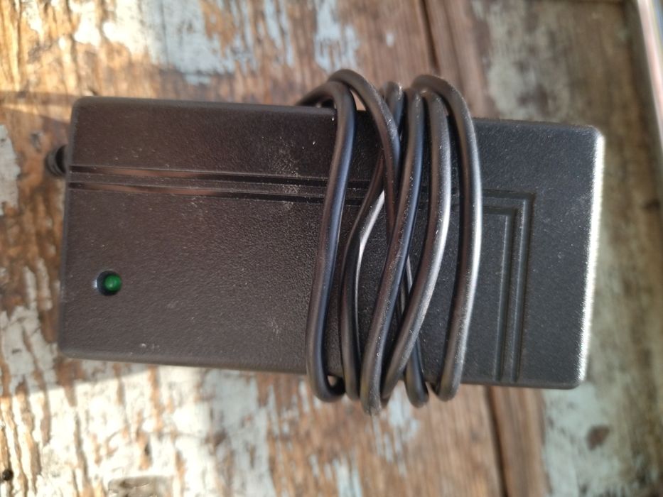 Блоки питания 13.5в.13в.