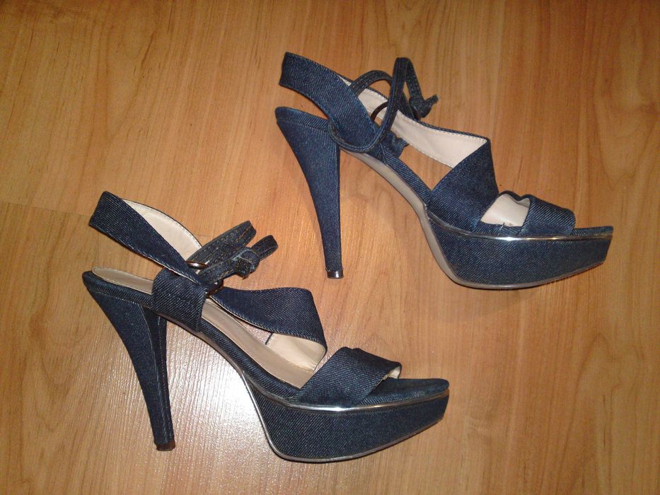 Sandały szpilki unikat na platformie koturnie jeans dżinsowe CCC r.38