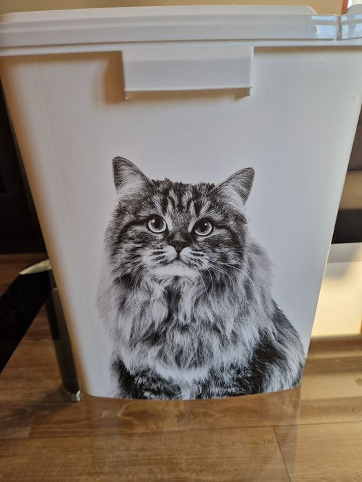 Wiadro pojemnik na karme 40 litrów royal canin kot