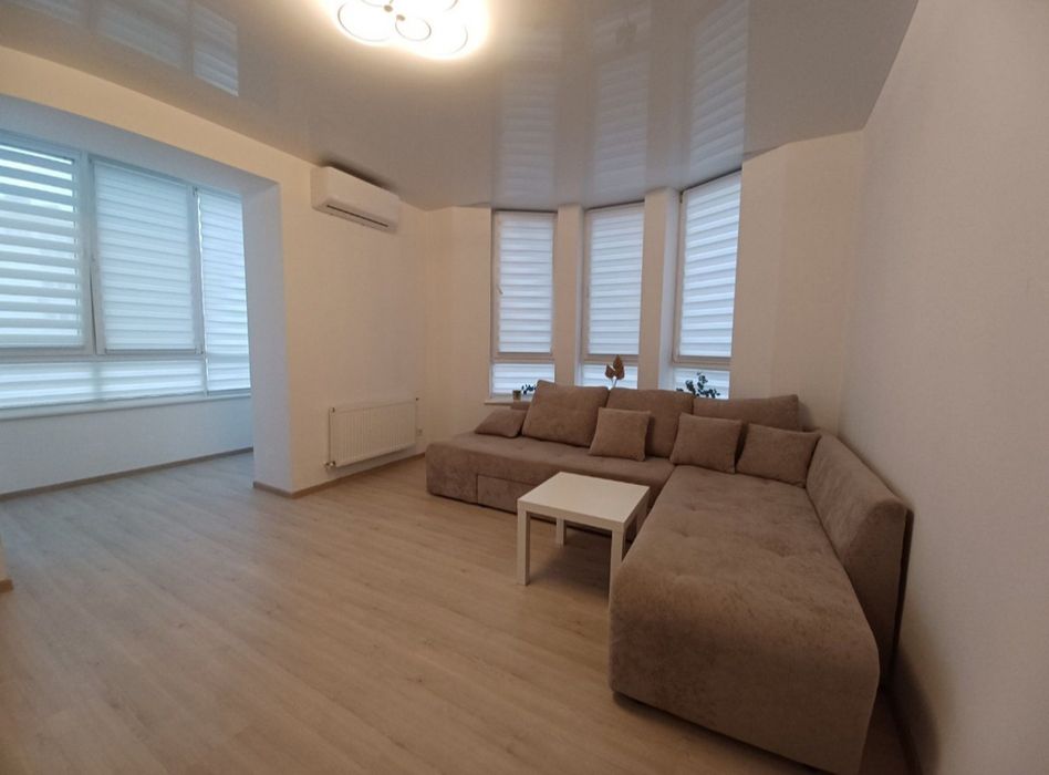 Здається простора 2х км квартира!!!