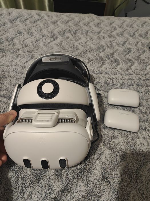 Meta Quest 3 512GB в комплекті