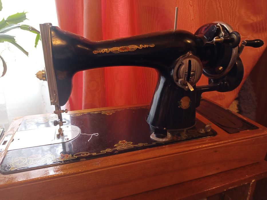 Продам машинку Чайка