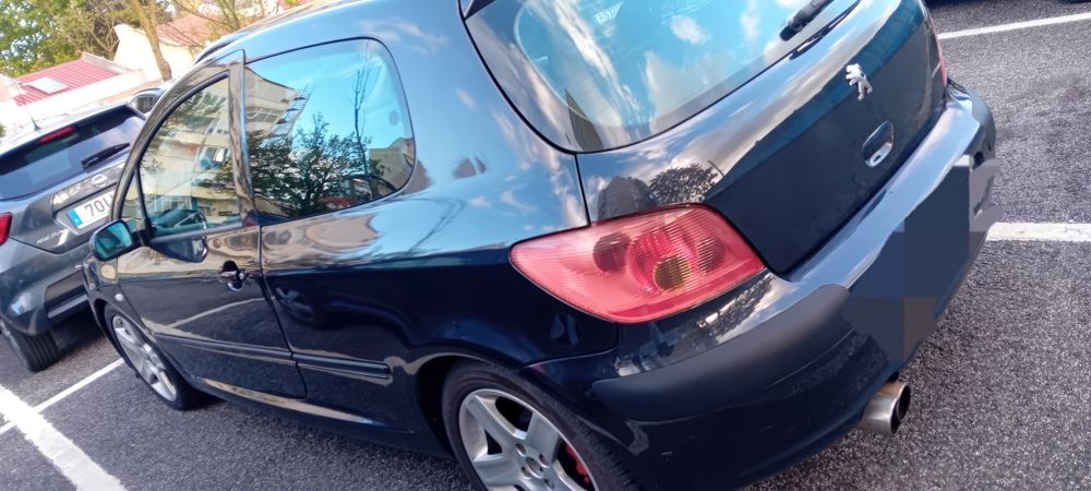 Peugeot 307 2.0 em bom estado geral