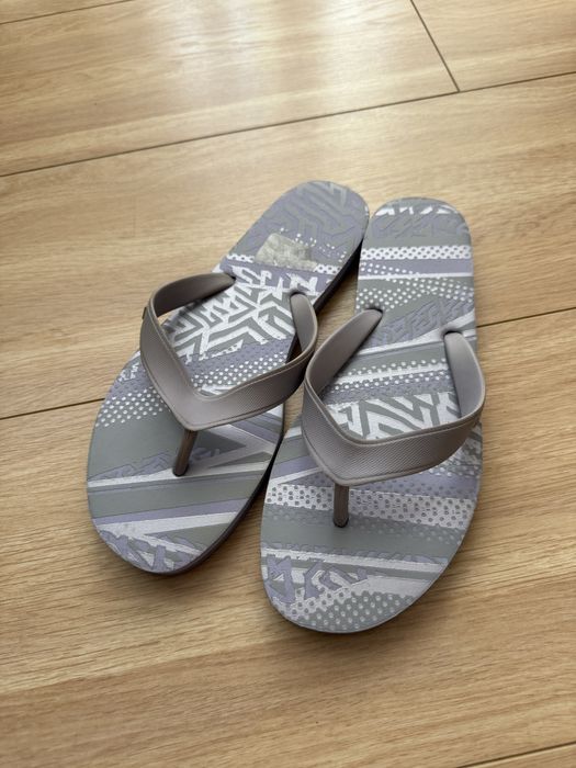 Шлепанці вʼєтнамки Reebok 35,5-36