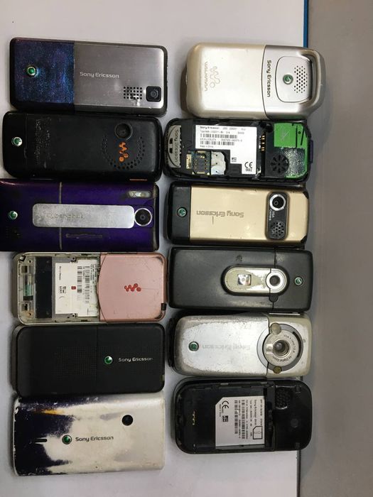 Лот телефонів, ретро кнопочний. Різні стан, неперевірені,на запчастини