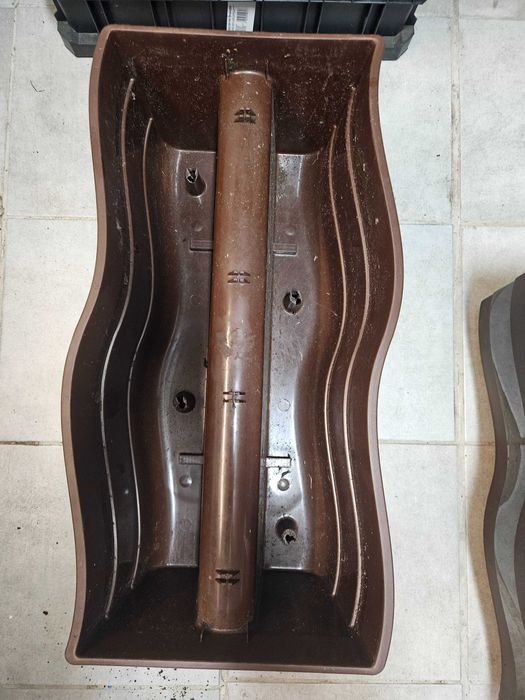 Donica skrzynka balustradowa FALA 59CM BRĄZOWA