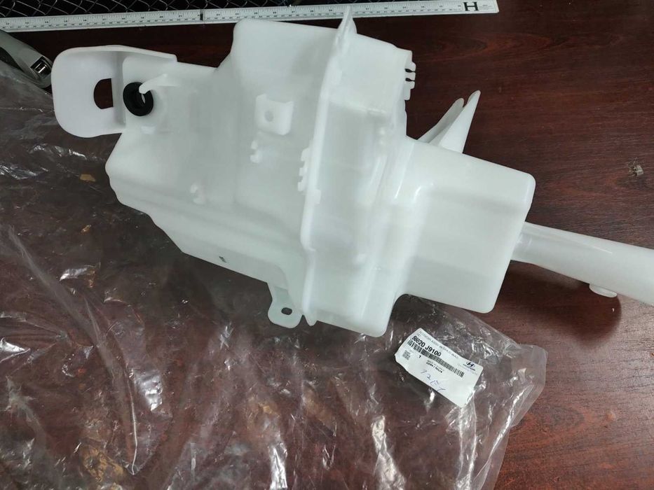 Бачок омивача_kona /19--оригинал 	
98620J9100   Запчастини  HYUNDAI