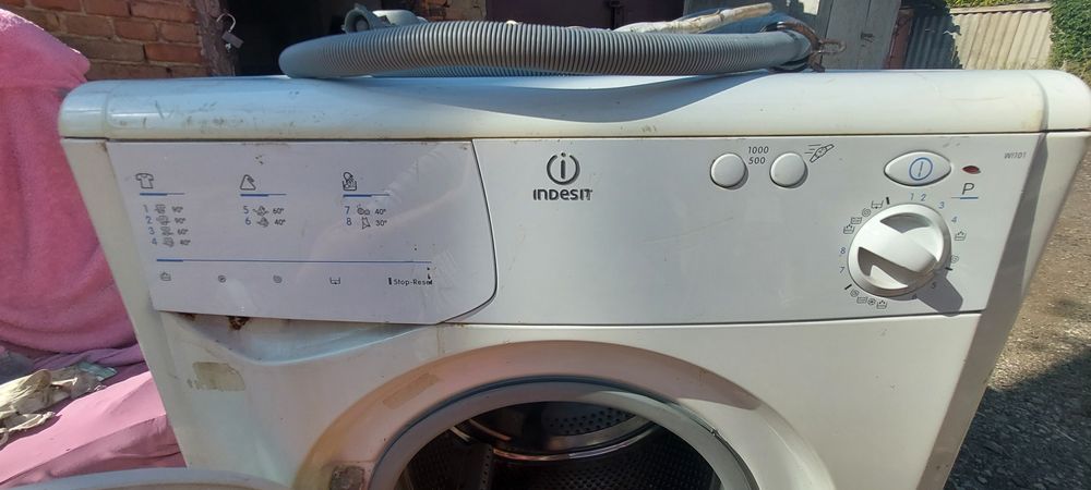 Пральна машина Indesit