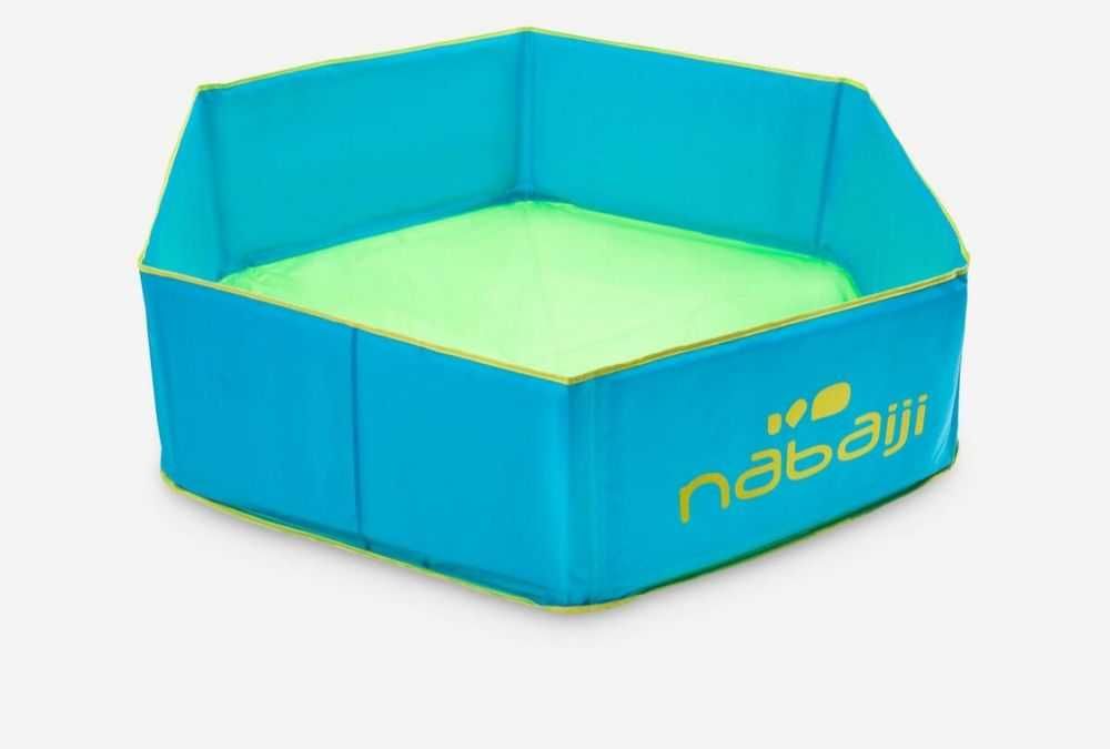 Piscina infantil Decathlon com saco
